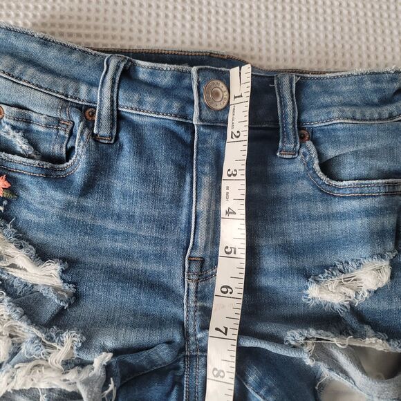 American Eagle Next Level Stretch Midi Shortie Blue Denim shorts Size 000 - Picture 5 of 13